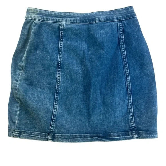 Free People Denim Button-Up Skirt size 8 - Picture 3 of 4